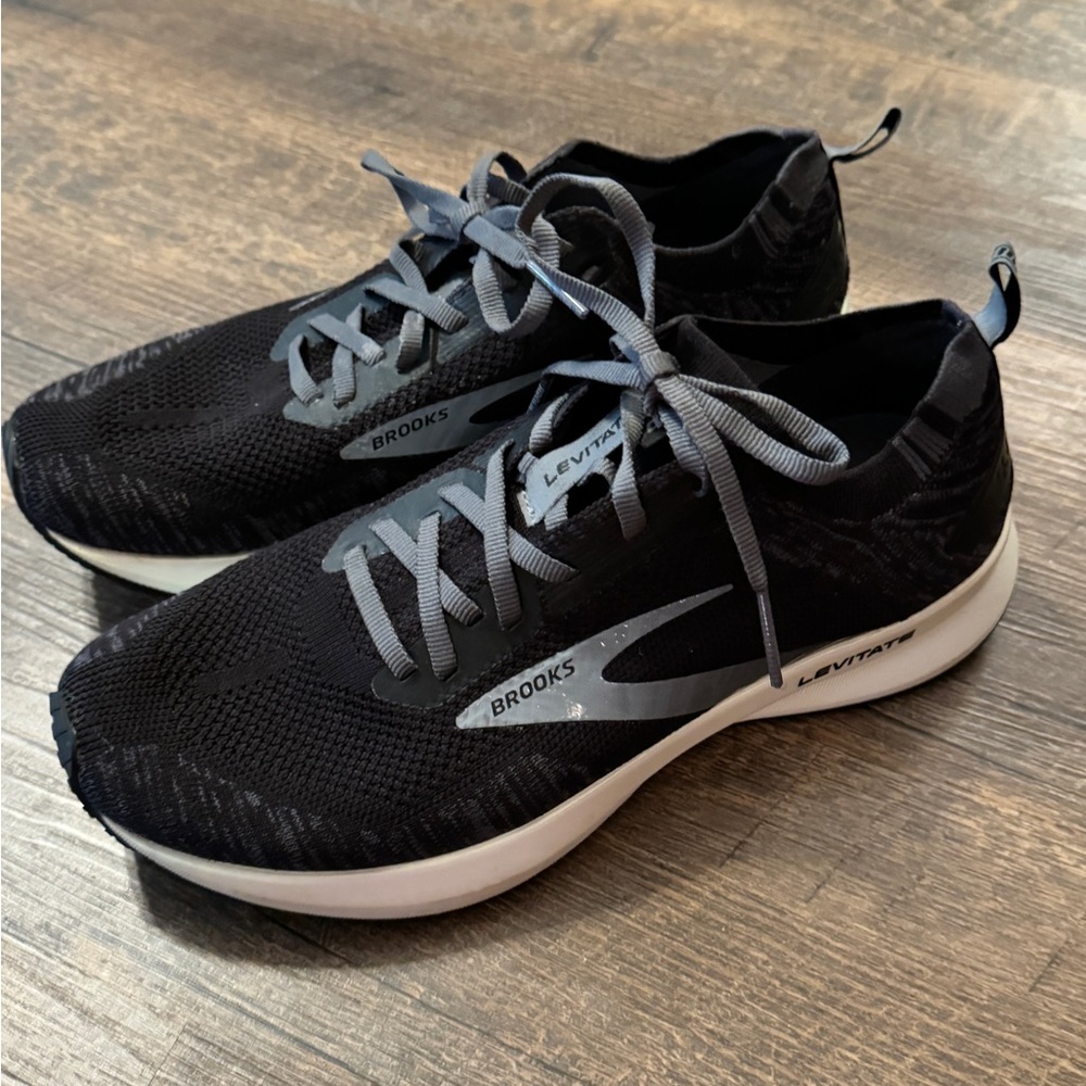 Brooks Levitate 4 Mens Size 8.5D Shoes Black Running Sneakers